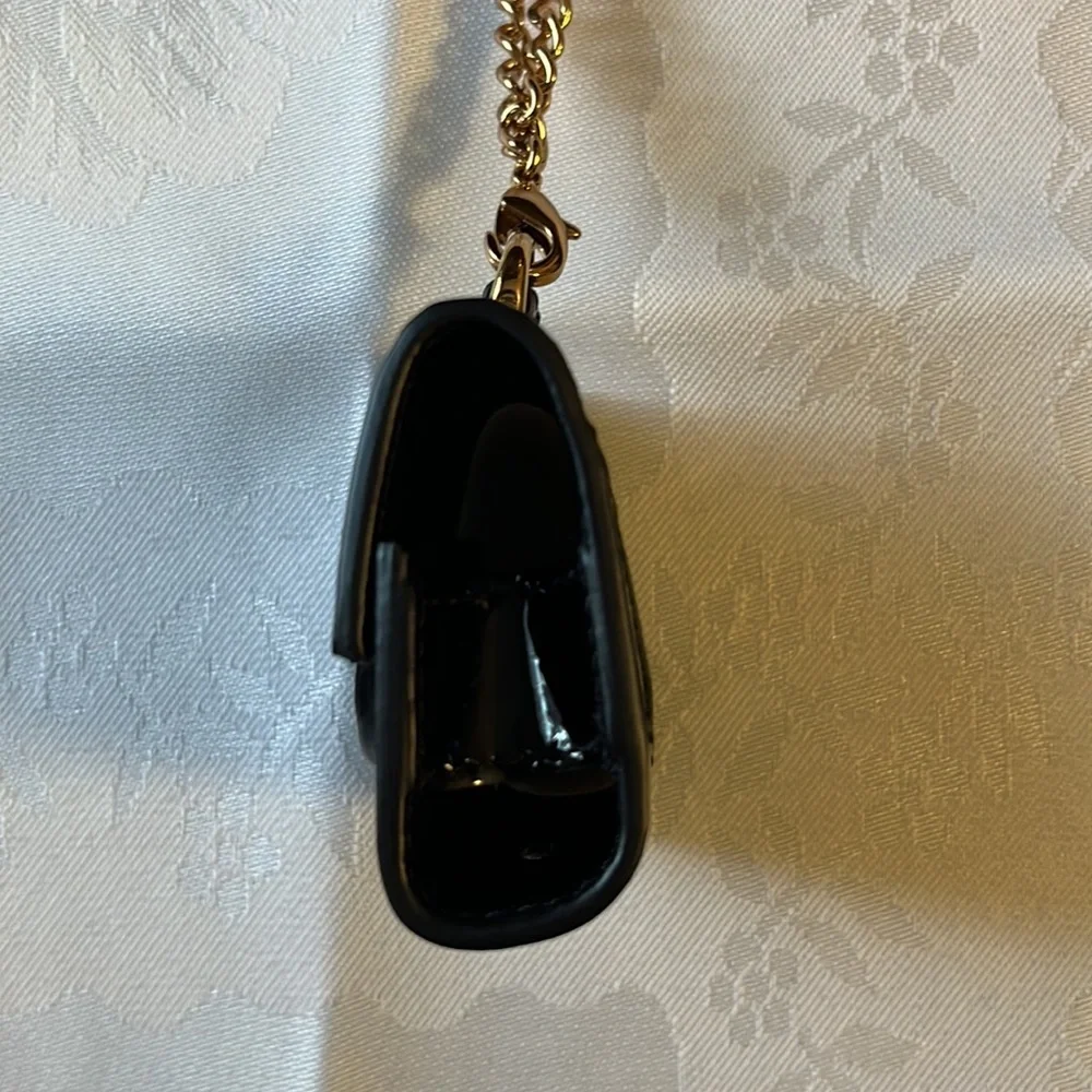 SALE!! Versace unisex black patient leather La Medusa logo AirPods Pro case - Picture 4 of 9